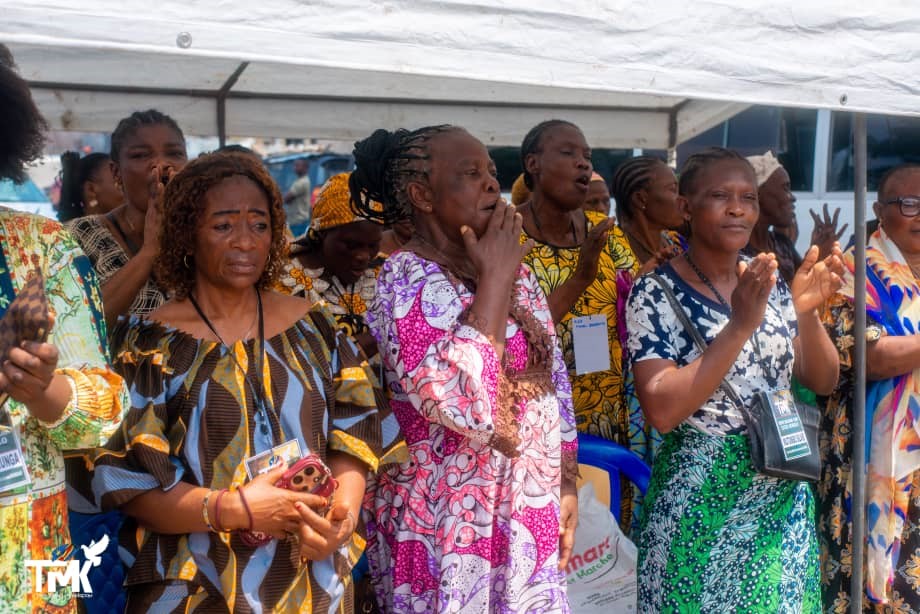 Femmes bénéficiaires – émotion et gratitude au camp Kokolo