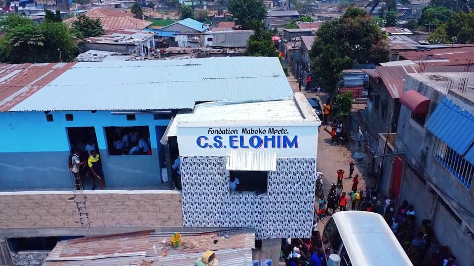 Vue du complexe scolaire C.S. ELOHIM – Fondation Maboko Mpete, Camp Luka